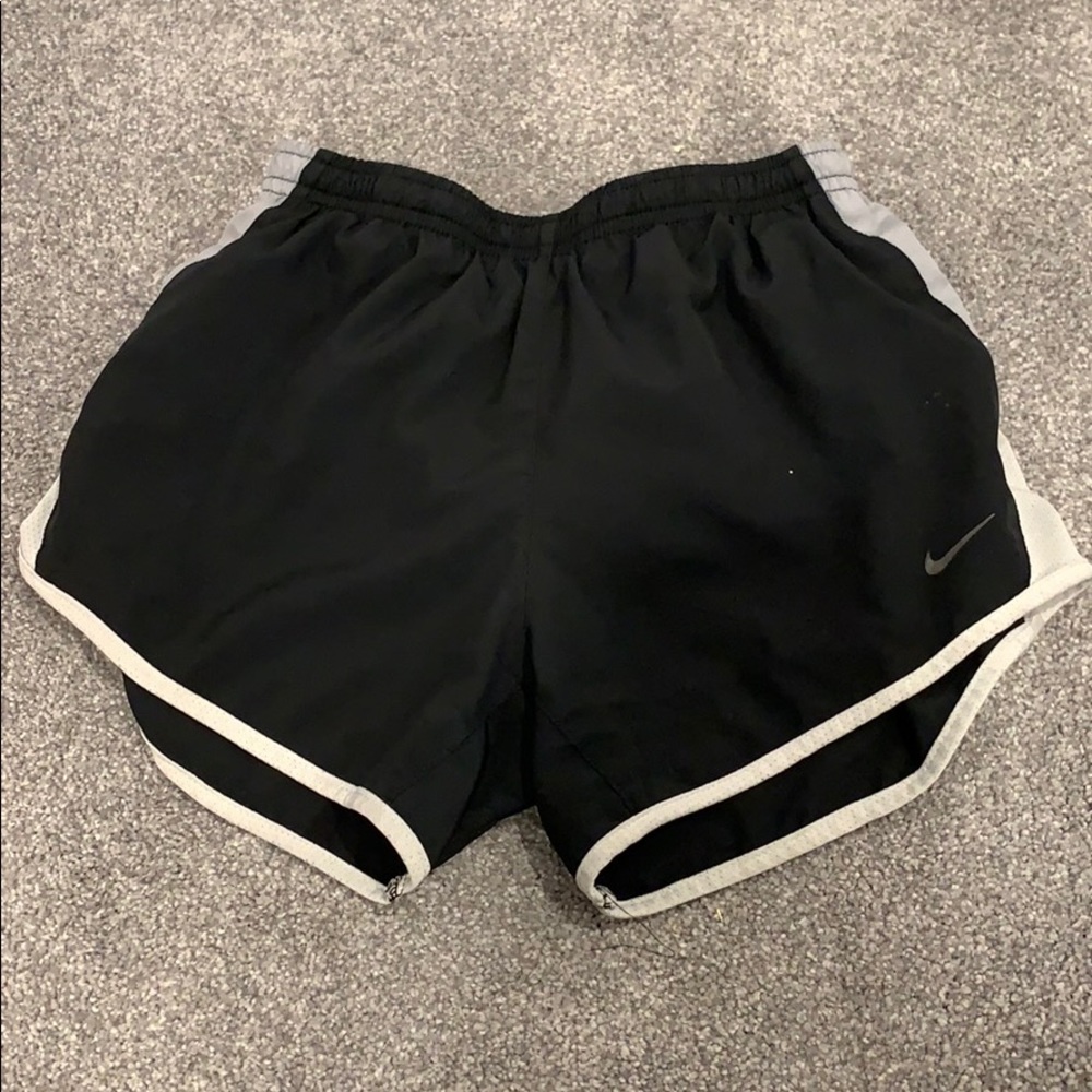 Black nike shorts